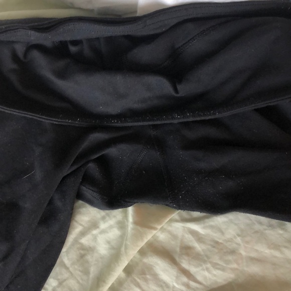 Lululemon black capri leggings - Picture 4 of 4